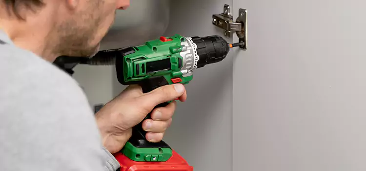 Commercial Door Hinge Repair Ottawa