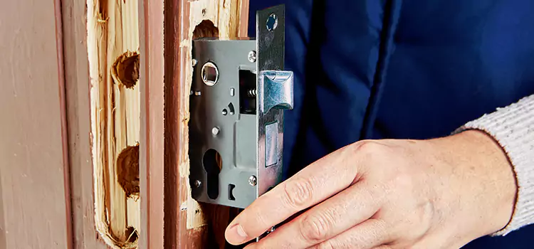 Garage Door Lock Replacement Ottawa